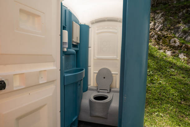 Portable Toilet Options We Offer in Mount Holly Springs, PA